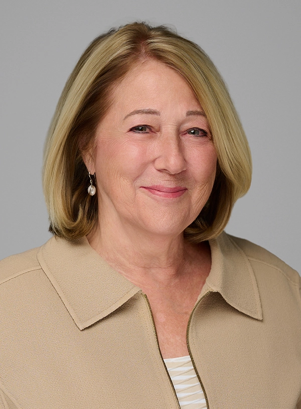 Mary Pryce Headshot