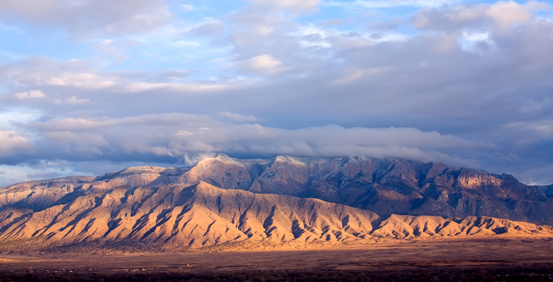 skyline mountain view